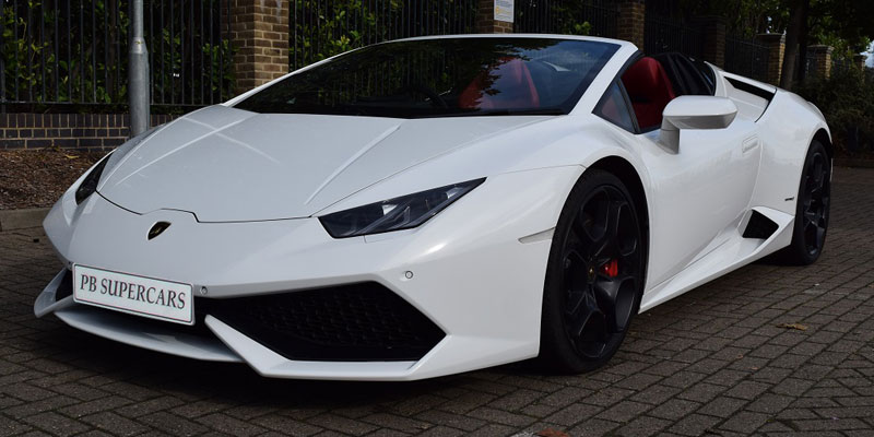 Hire a Lamborghini Huracan