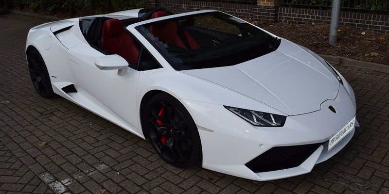 Hire a Lamborghini Huracan