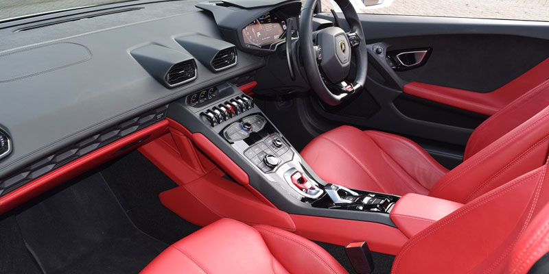 Hire a Lamborghini Huracan
